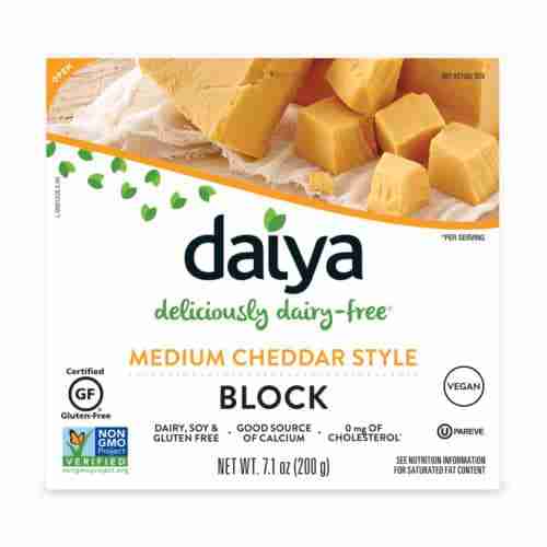 00012US-Daiya-Blocks-Medium-Cheddar-Style-7.1-oz-200-g-v0.00-WEB-500x500-1