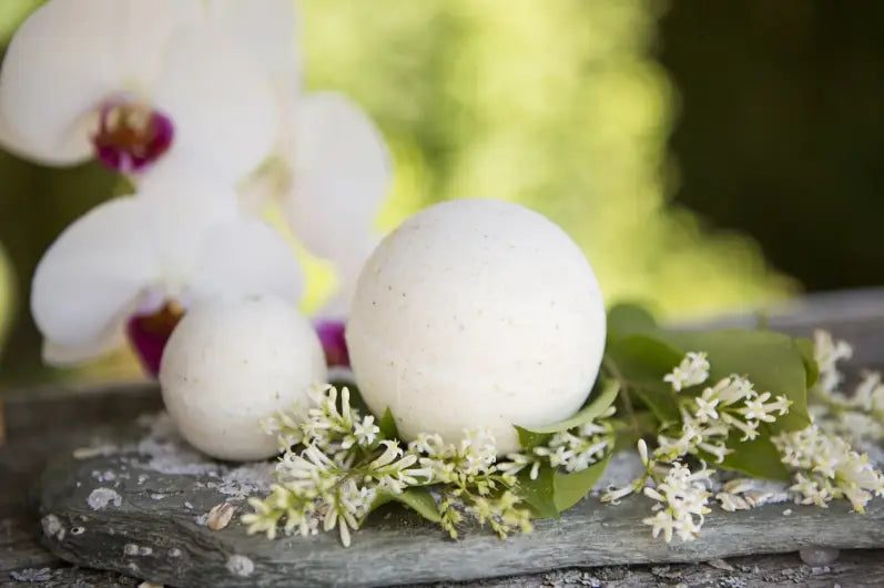 Sage & Sweetgrass Goddess Bath Bomb