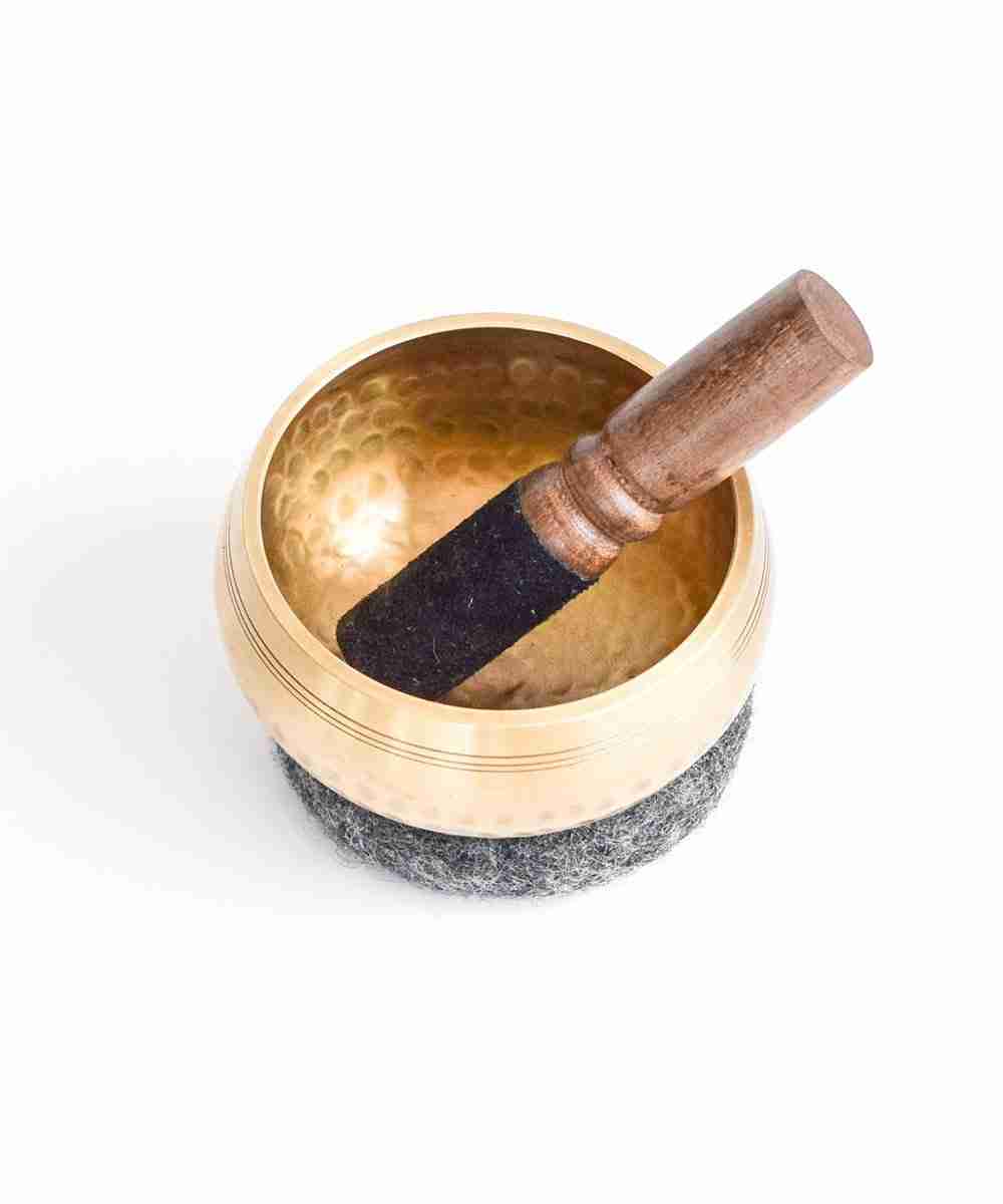 4-inch-hammered-singing-bowl-closeup_1000x1200_2000x_b29067ab-045b-4c99-a5f6-67596a051443_2000x
