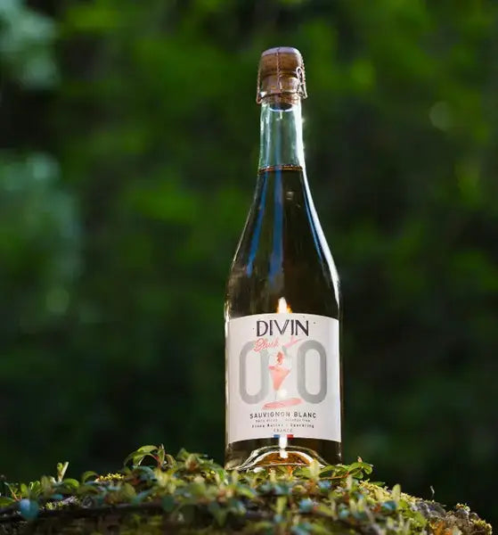 DIVIN Non-Alcoholic Blush Sparkling Sauvignon Blanc, 750Ml