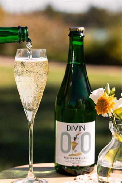 DIVIN Non-Alcoholic Sparkling Sauvignon Blanc, 750Ml