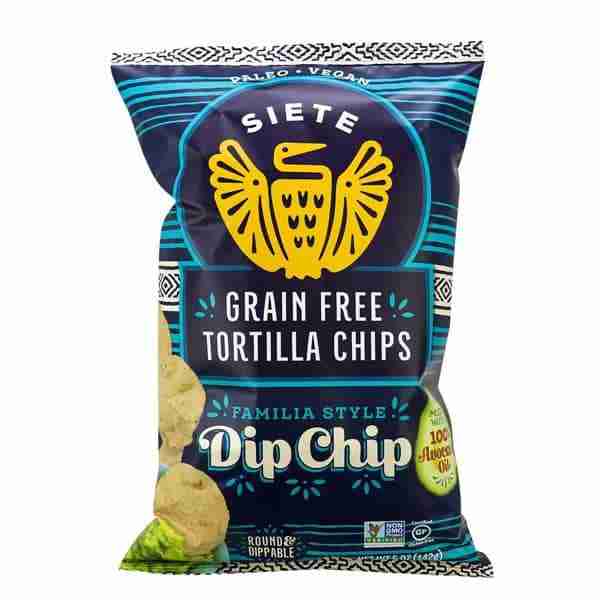 K092IFG2PG-siete-grain-free-tortilla-chips-familia-style-dip-chip-front-min
