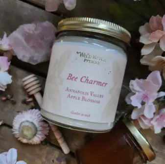 Wild Witch Potager - Bee Charmer Candle, 8Oz