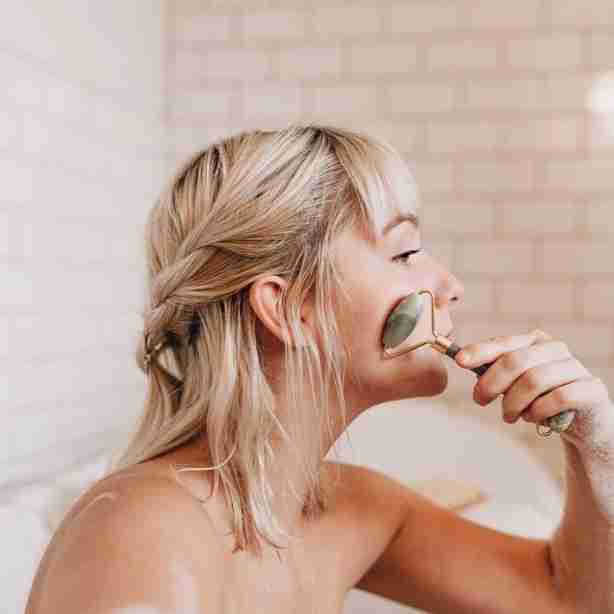bkind-jade-roller-3