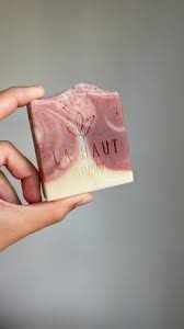 La Haut Studio - Sandalwood & Spice (VDAY)