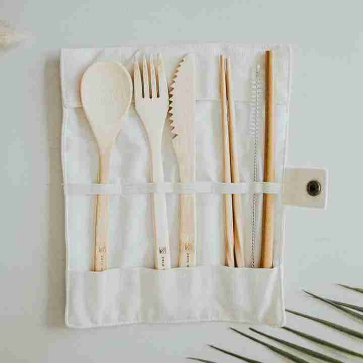 travel-bamboo-utensil-set-with-pouch-zero-waste-mvmt-beige-609803_720x